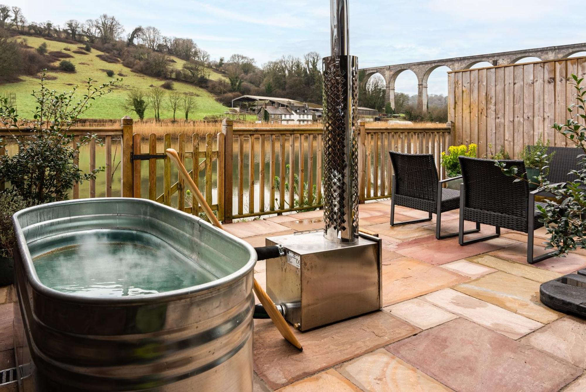 Viaduct River View & Outdoor Bath - Couples Retreat Calstock Eksteriør billede